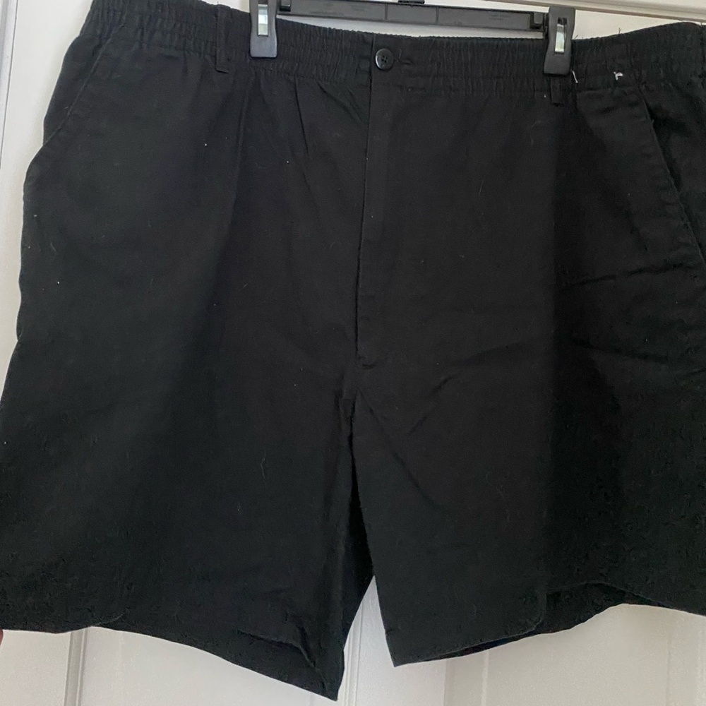 Weekender men’s shorts in black. Size 2XL Casual Life khaki shorts
